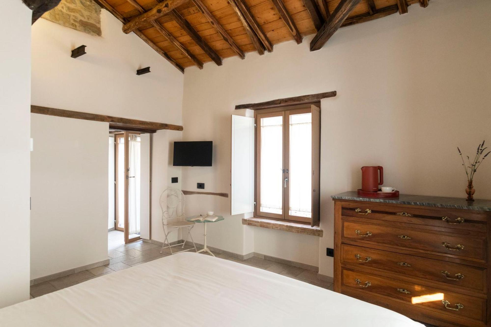 Liela - Ospitalita Di Borgata Hotel Millesimo Kamer foto